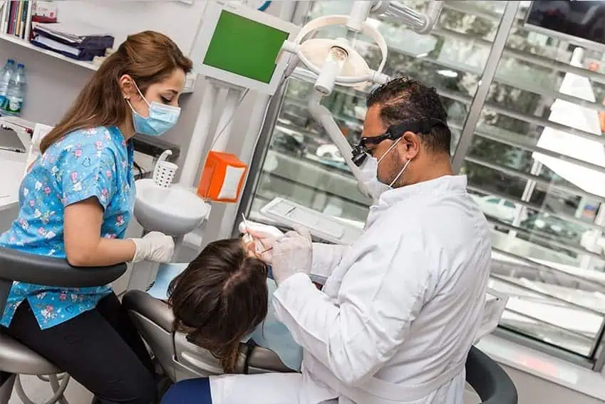 Acıbadem International Hastanesi Ağız ve Diş Sağlığı Kliniği-1